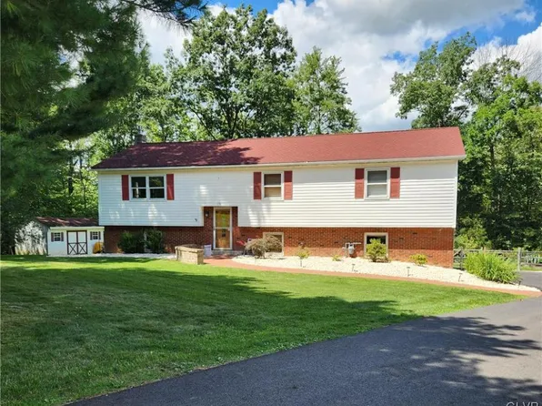 178 Hillside Dr, Coopersburg, PA 18036