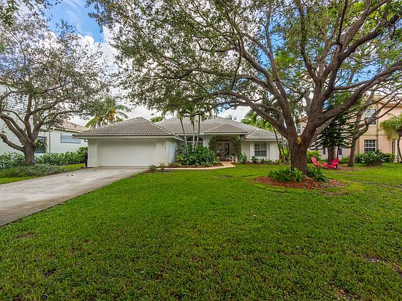 3rd image of 1153 Egret Cir S