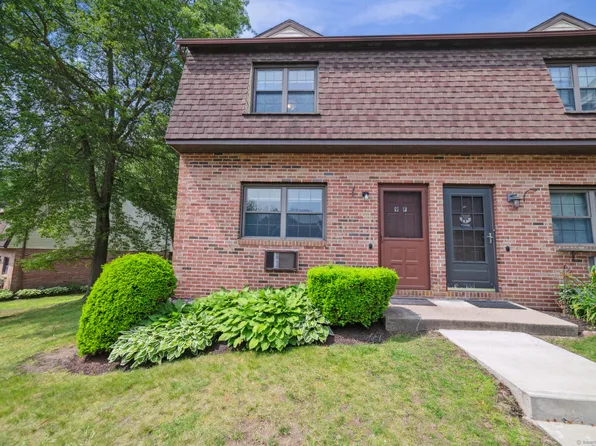 143 Pine Hill Road #9F, Thomaston, CT 06787