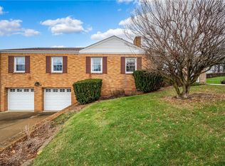 100 Tarpon Dr, Pittsburgh, PA 15212