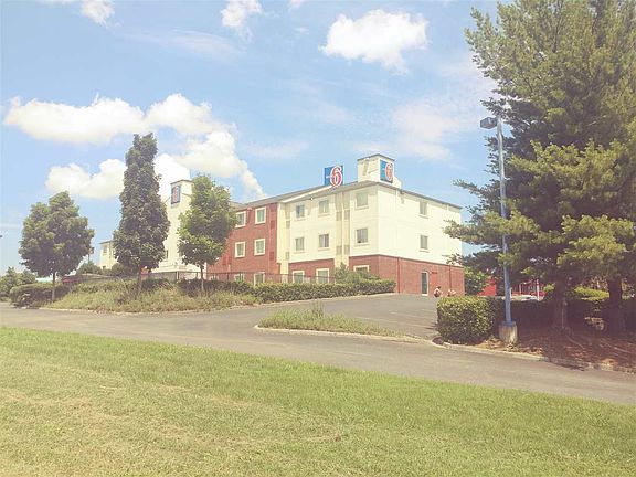 3rd image of Heritage Blvd