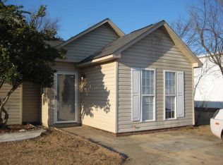 6488 People St, Fayetteville, NC 28304