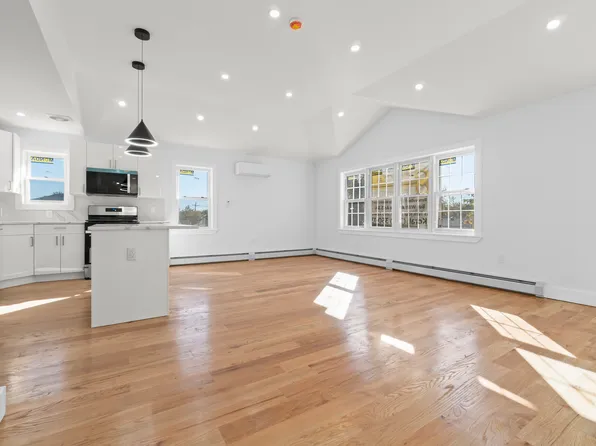 245-33 147th Road image 14 of 26