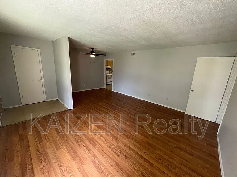 151 N Belvedere Blvd #1-10 — Photo 5