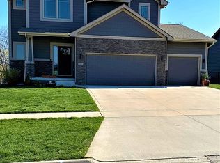 701 Timberview Dr, Adel, IA 50003