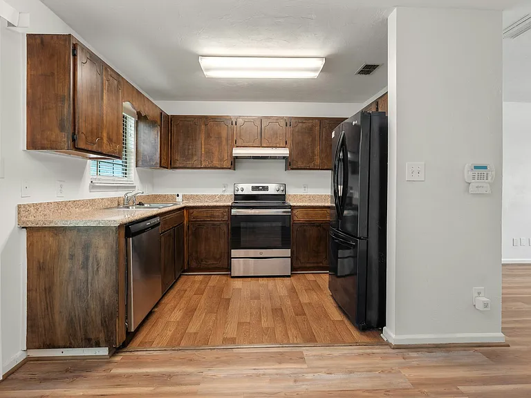 2434 Jolene Ln — Photo 17