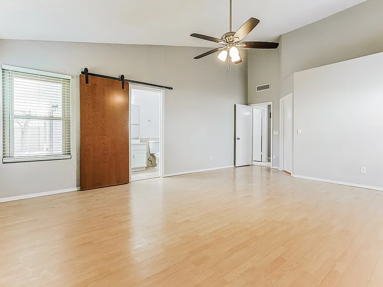 1033 N Nielson St — Photo 10
