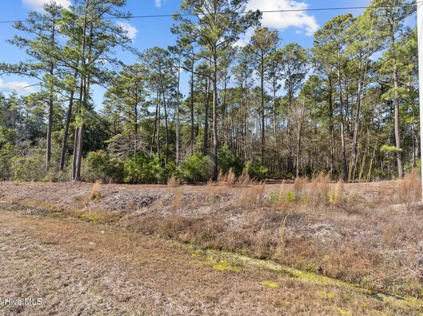 662 Bricklanding Road SW, Shallotte, NC 28470