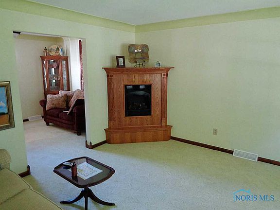 2nd image of 4149 Oak Crest Dr