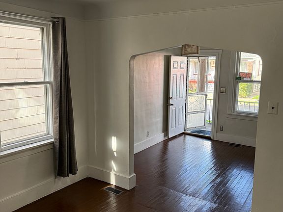 2nd image of 11363 Sobieski St