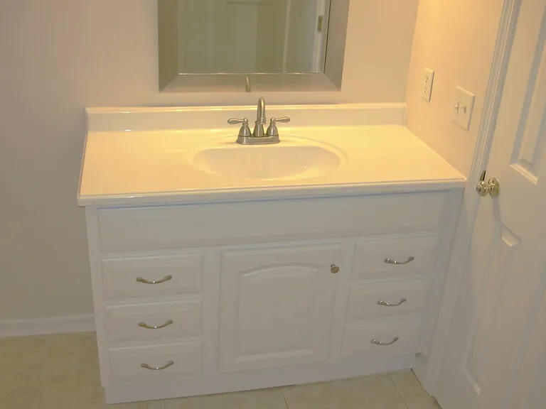 126 Ashton Dr — Photo 9