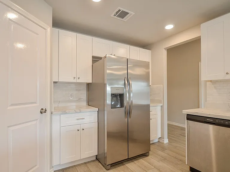 815 Easy St — Photo 30
