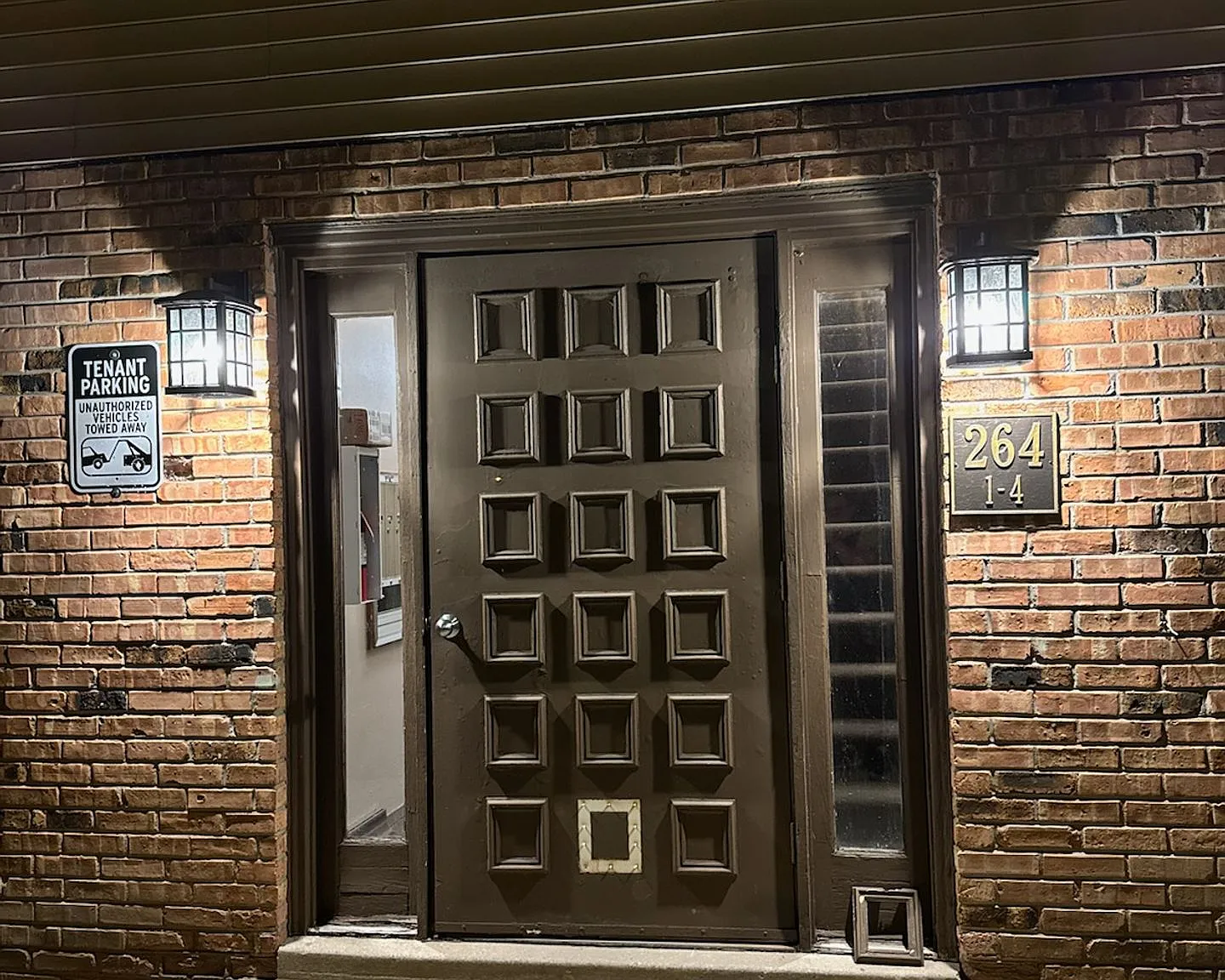 Riverview Apartments — Photo 2