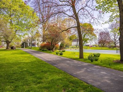 648 Mendon Rd, Pittsford, NY, 14534
