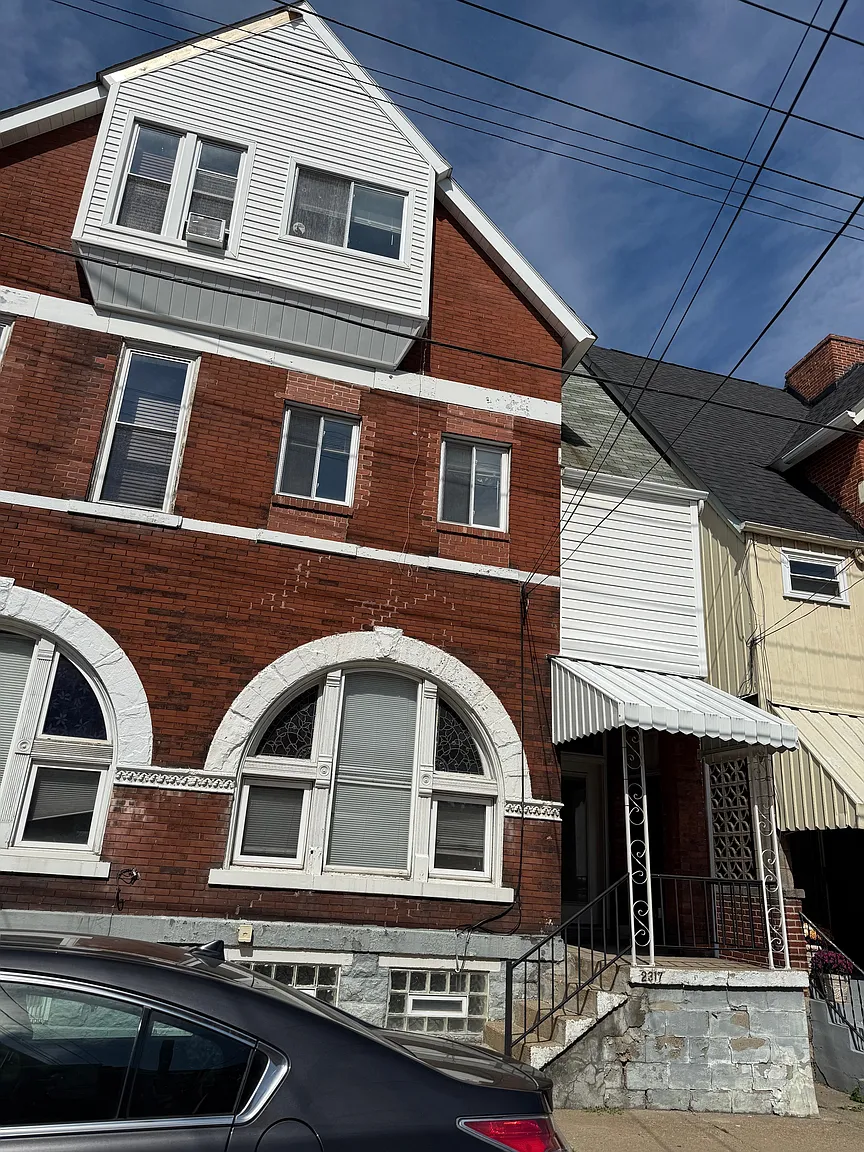 2317 Sidney St photo 1