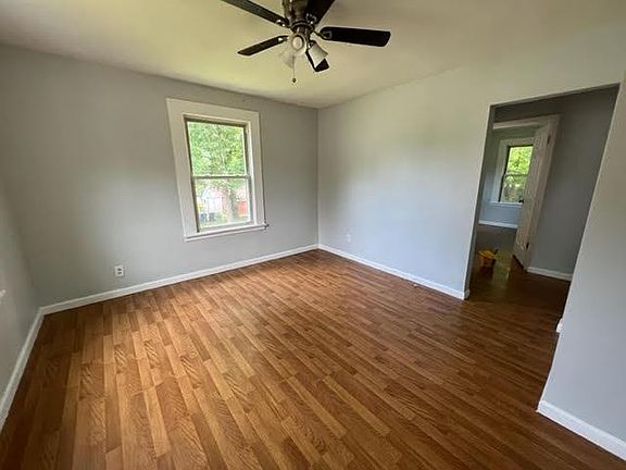 4th image of 2412 Gass Ave
