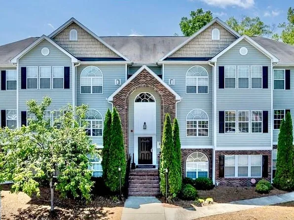 1620 Cherry Blossom Ln Unit 301, Winston Salem, NC 27127