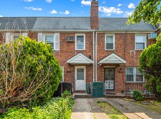 7645 167th St, Fresh Meadows, NY 11366