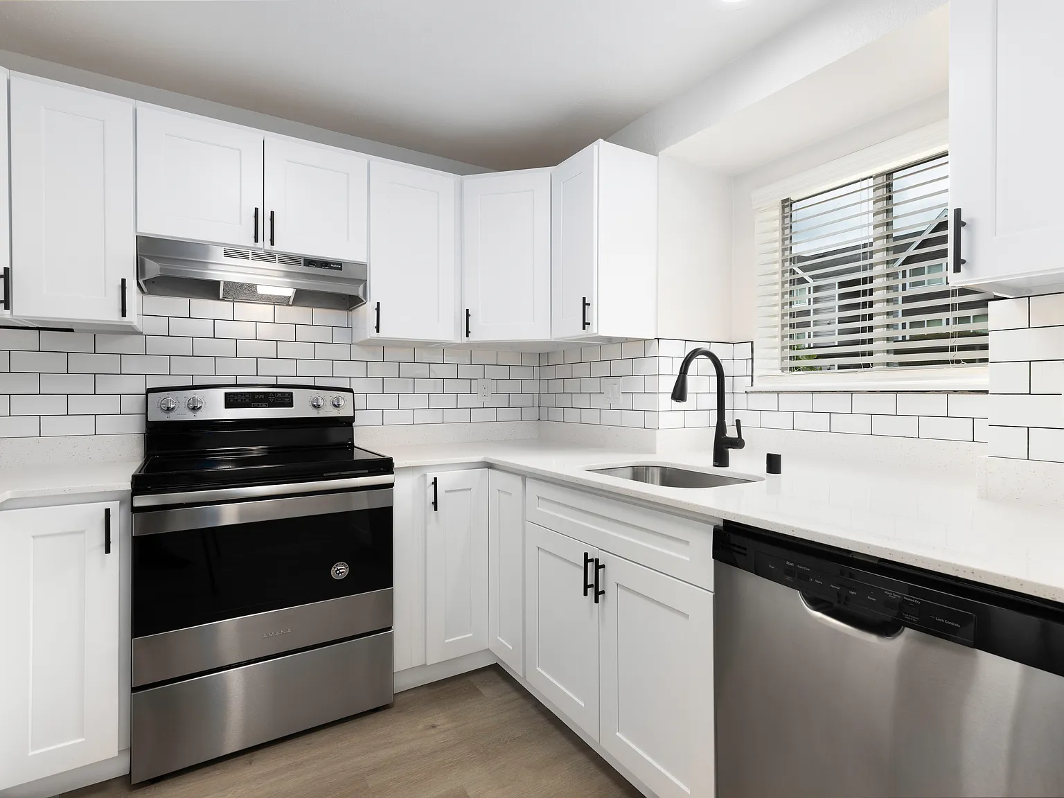Westhampton Apartments — Photo 4
