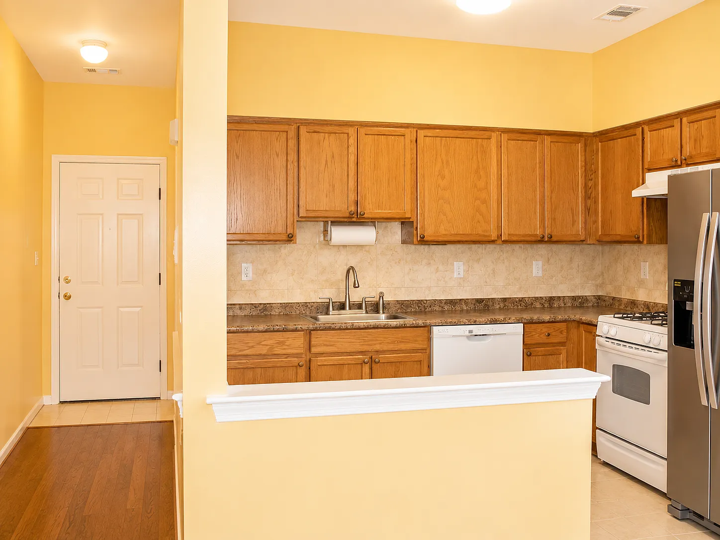 2 bed, $2,450 — Photo 4