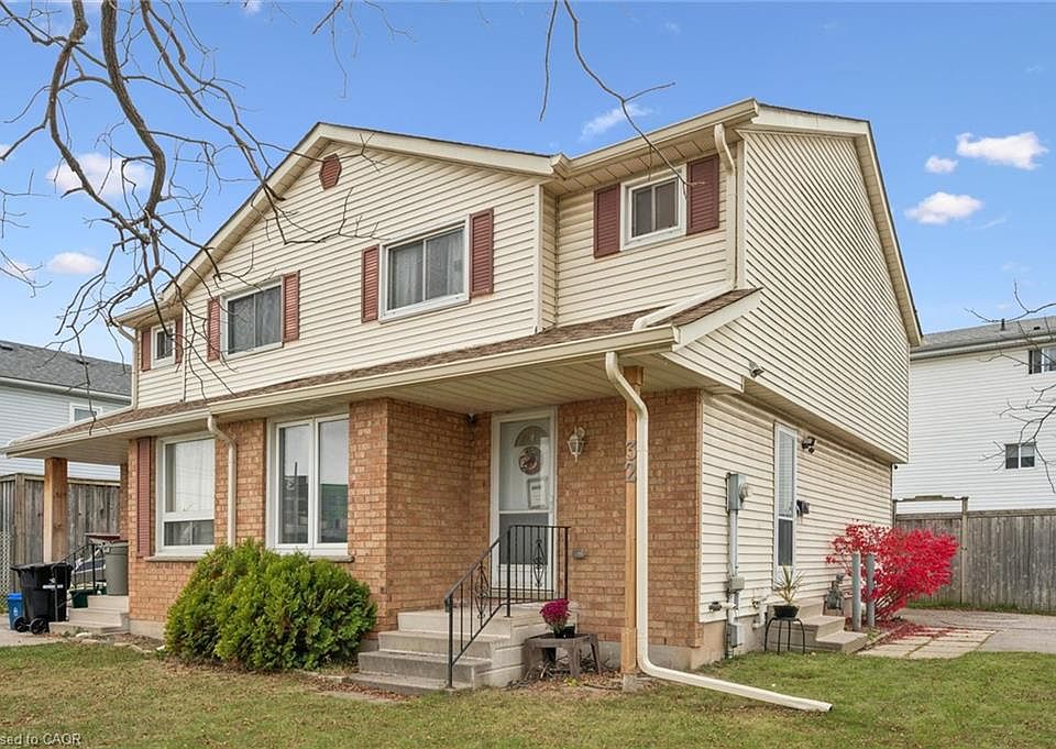 1st image of 32 Jansen Ave