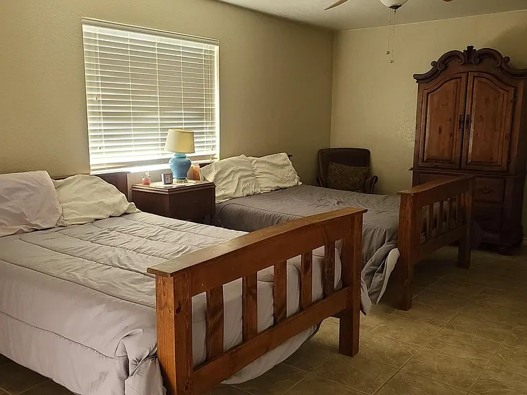 415 Corvair Dr — Photo 11