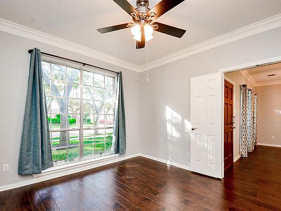 5th image of 4318 Goldenrod Ln