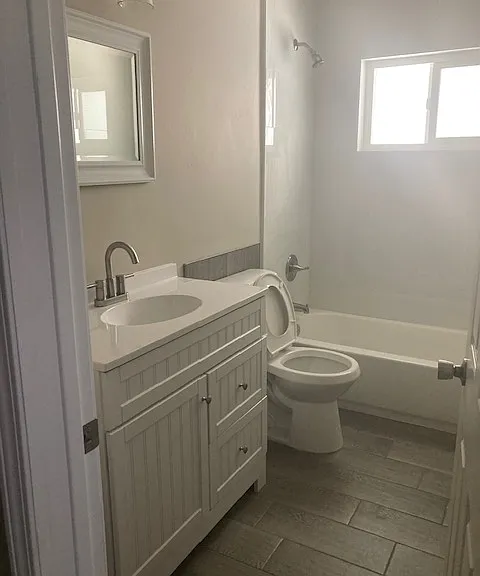 216 N Lane St — Photo 6
