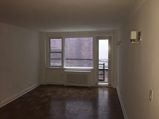 Rented by Solil Management | media 17