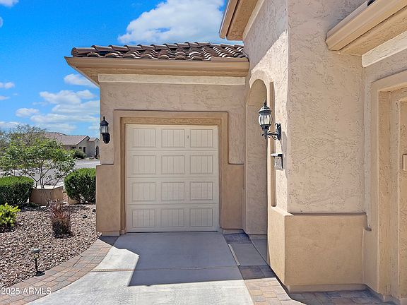 3rd image of 4170 N HAWTHORN Drive