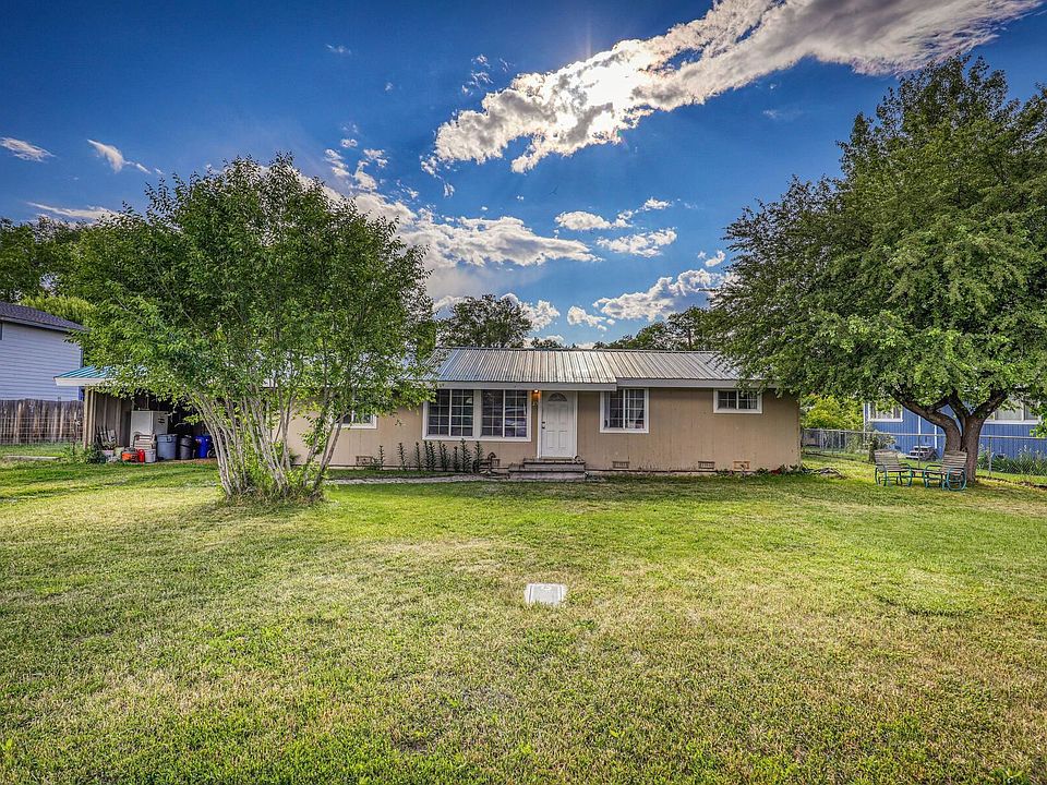 25 White St, Loyalton, CA 96118 MLS 20230629 Zillow