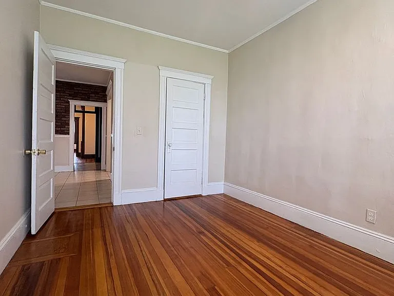48 South Prospect St, #1 — Photo 12