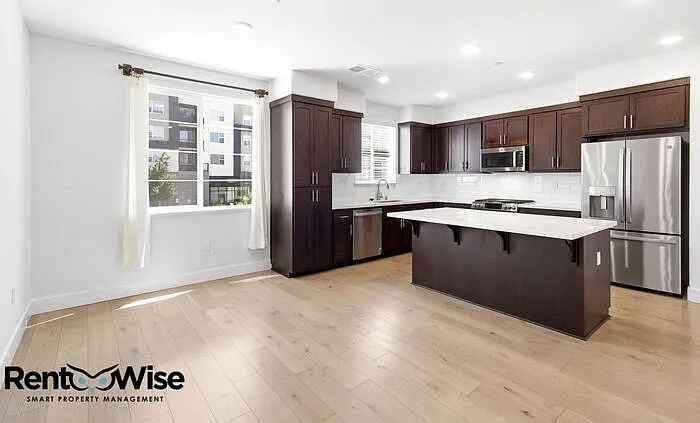 29384 Hub Ln — Photo 8