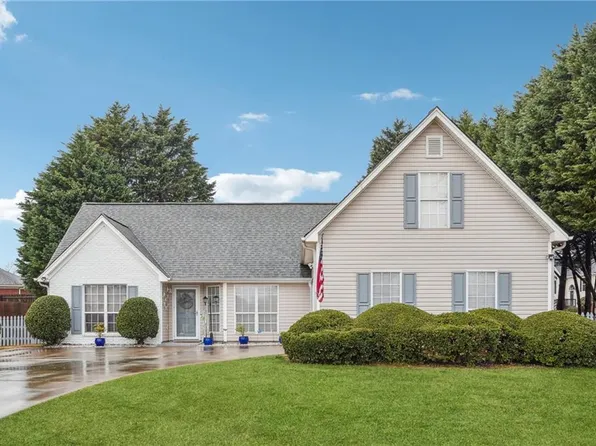 35 Shenandoah Dr, Winder, GA 30680