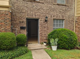 510 St Charles Dr, Arlington, TX 76013