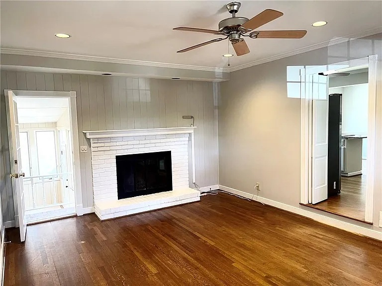 119 Woodlawn Dr NE — Photo 31