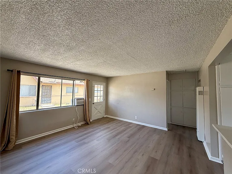 1006 E Nocta St #A — Photo 4