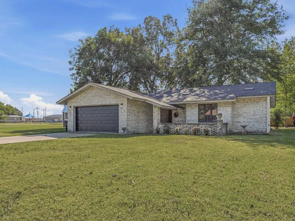 101 E 11th St, Leachville, AR 72438