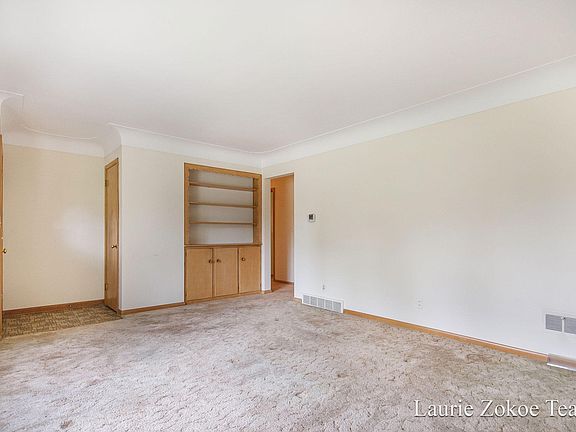 4th image of 1103 Maplerow Ave NW