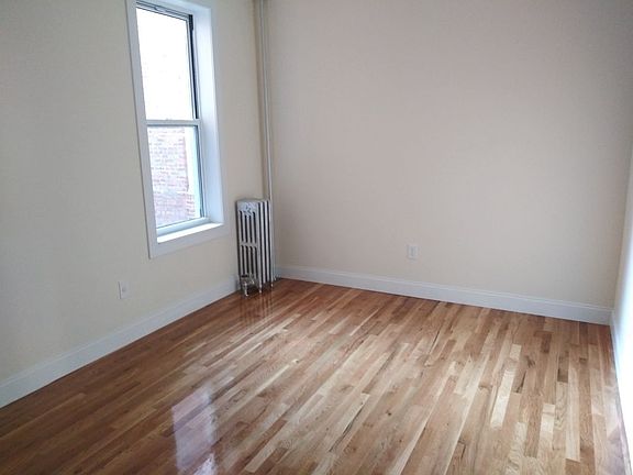 3rd image of 4121 49th St APT 2F