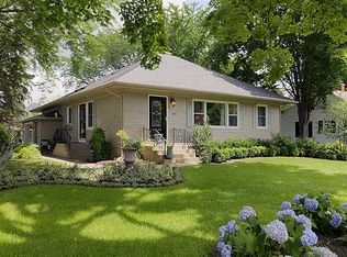 1221 W State St, Geneva, IL 60134