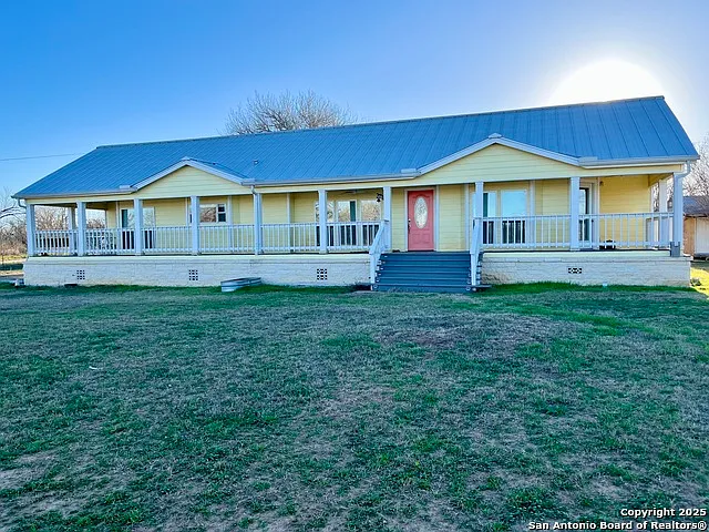 298 Haley Ln — Photo 3