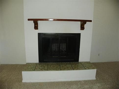 4th image of 11408 Angelina Pl NE