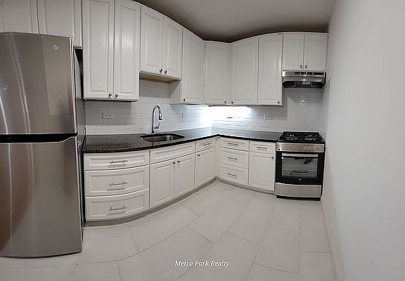 2nd image of 143-51 Roosevelt Ave #1D