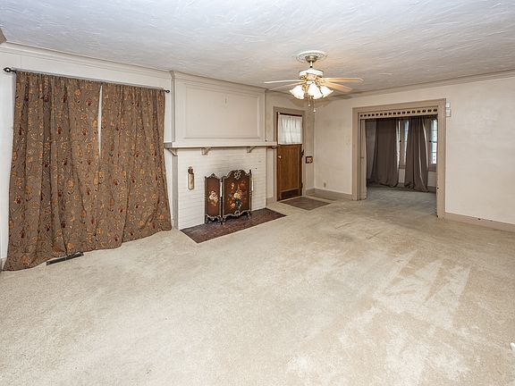 4th image of 1330 N Bosart Ave