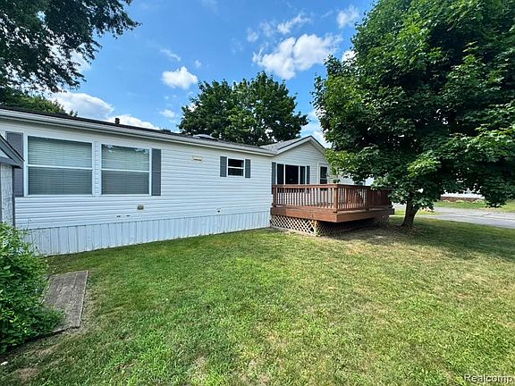 5th image of 3651 Juniper St