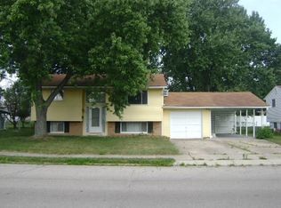 597 Maplecrest Dr, Troy, OH 45373