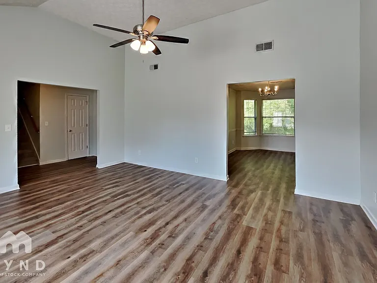 10851 Southshore Ct — Photo 11
