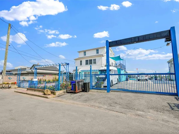 155-83 bayview, Rosedale, NY