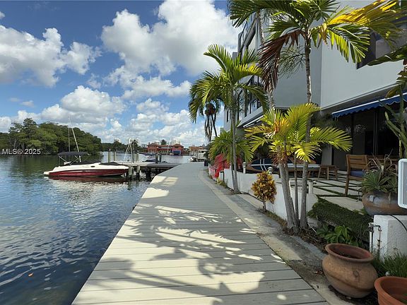 5th image of 440 Poinciana Island Dr #1615